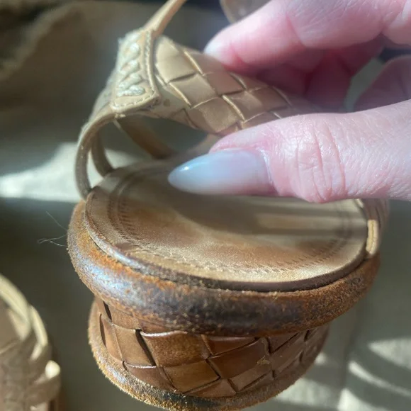 Bottega Veneta Basket Weave Wedge Sandals • 6.5 - Picture 10 of 11